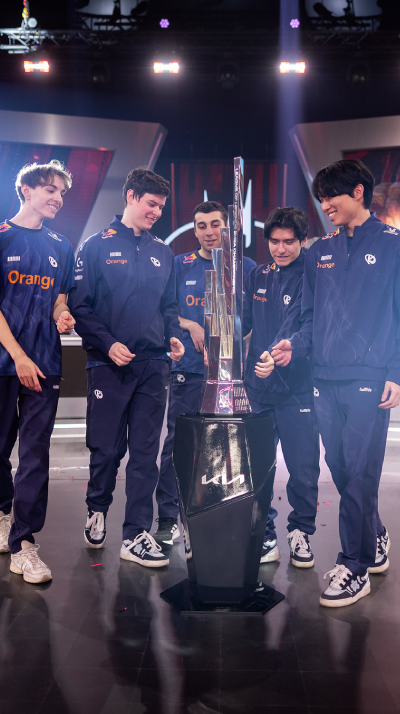 LEAGUE OF LEGENDS