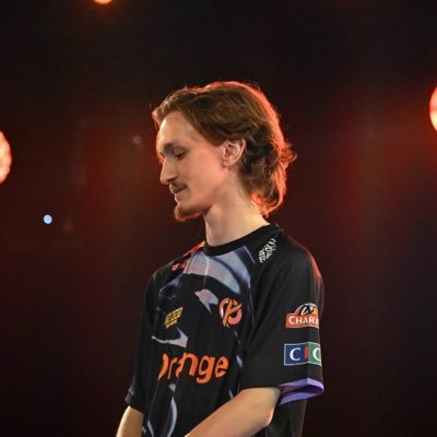 GWEN - AD Carry