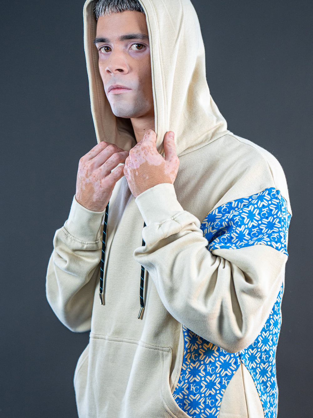 Hoodie Monogram Beige