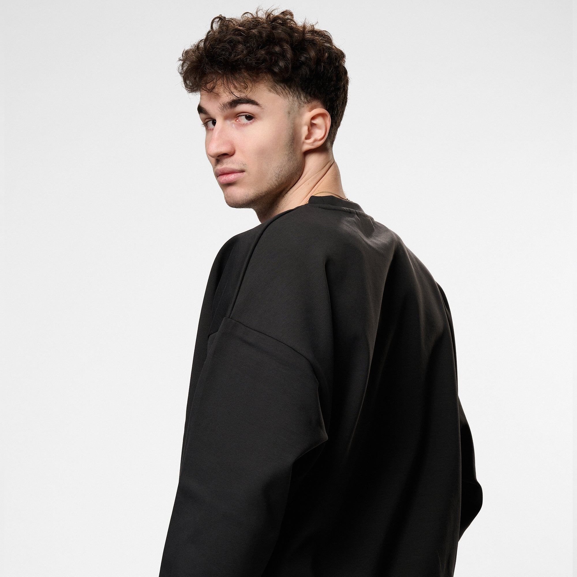 FW25 - Le Pull Noir