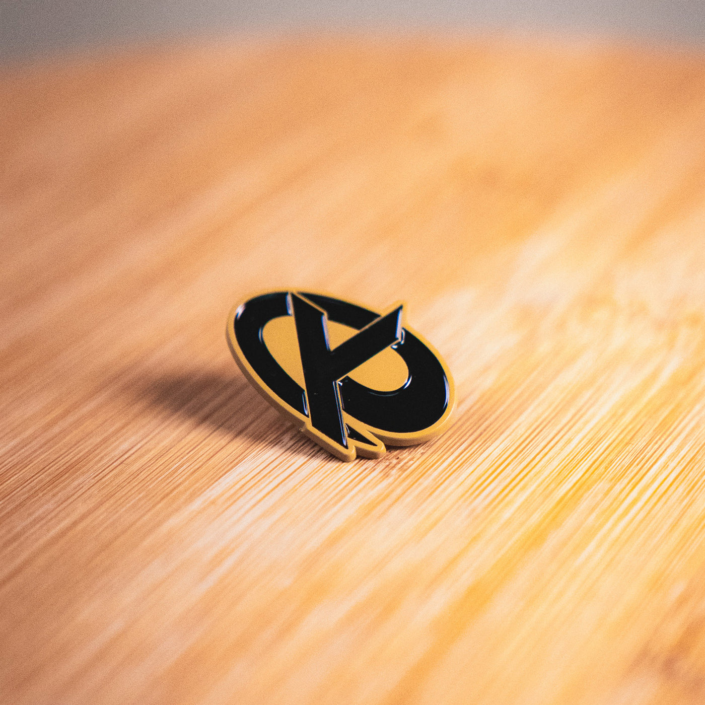 Karmine Black Pin